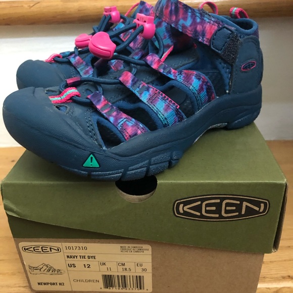 Keen girls Newport Navy water shoes sandals size 13 new